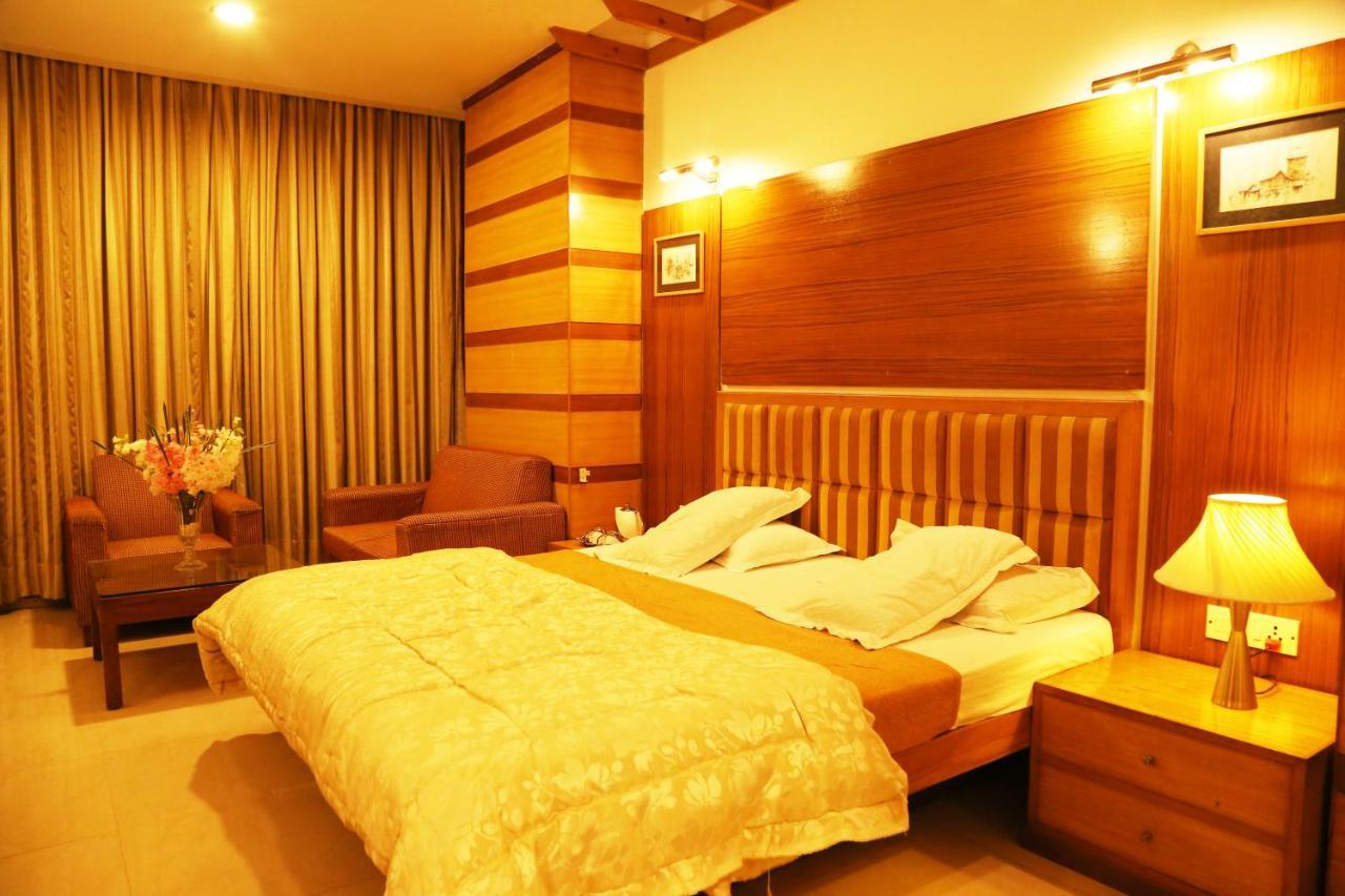 Hotel H26 Chandīgarh Εξωτερικό φωτογραφία